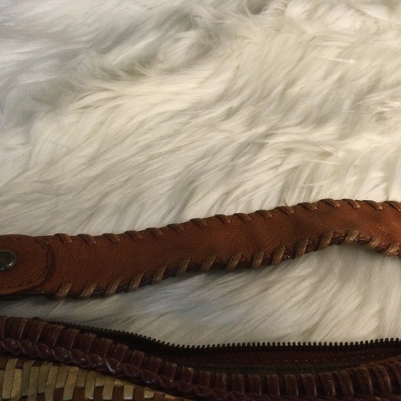 Isabella Fiore Authentic Woven Leather Shoulder Bag - Picture 16 of 16